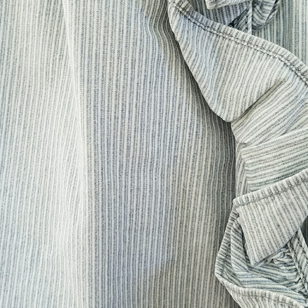 NWOT Madewell striped chambray ruffle short romper - Picture 3 of 3